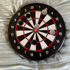 magnetic bottle cap darts
